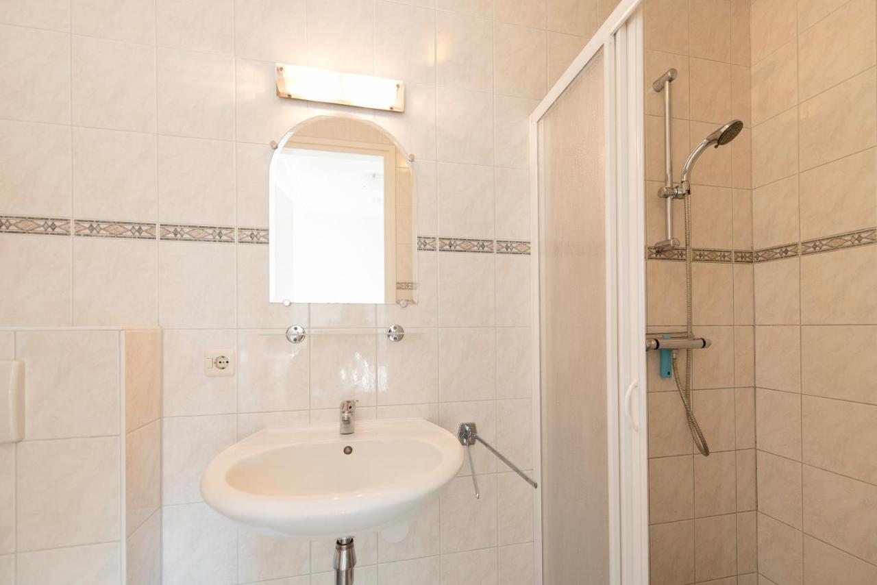 Vakantiehuis Bonburen Buren  Exteriör bild